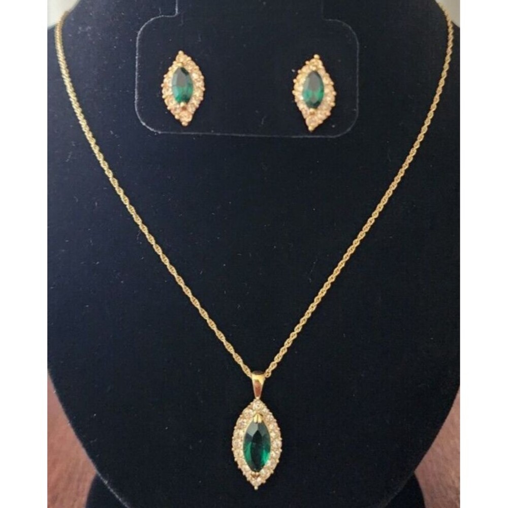 Roman Gold Tone Simulated Diamonds Emeralds Pierced Earrings Necklace Set